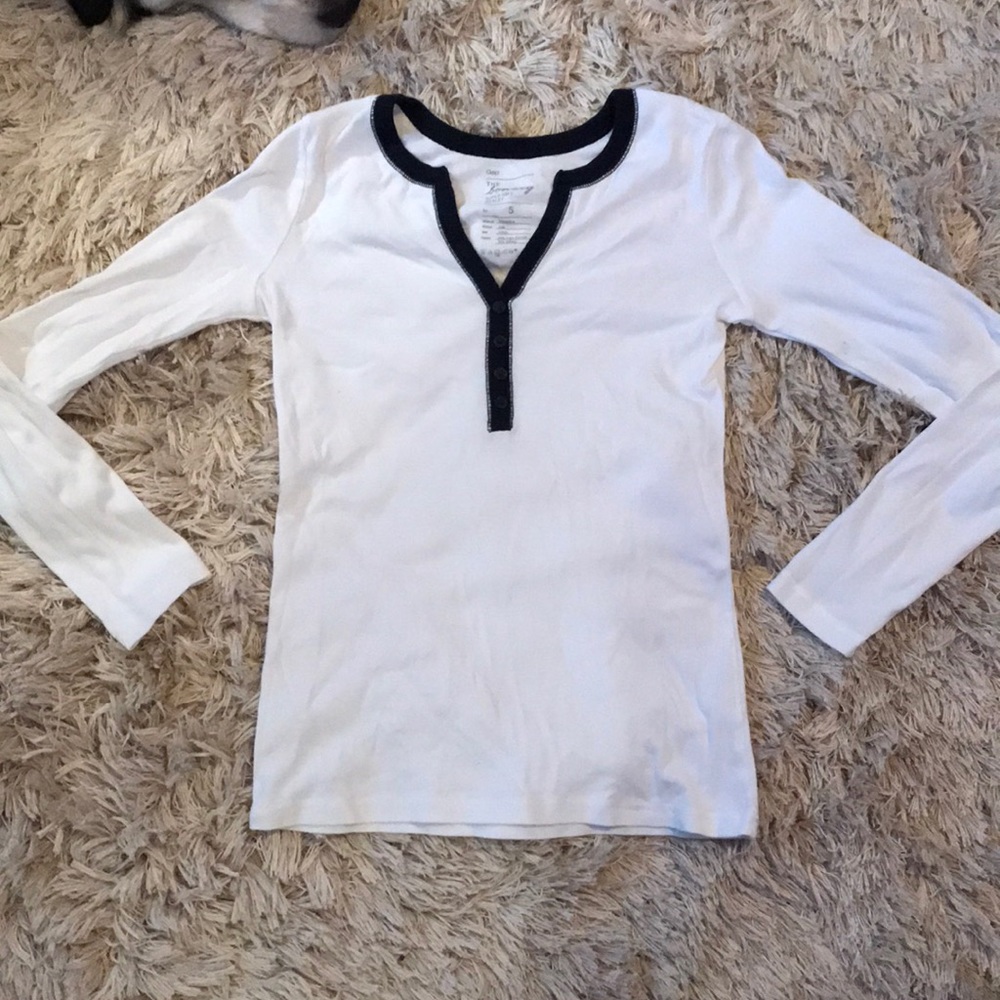 GAP Long Sleeve Button-up Henley Shirt